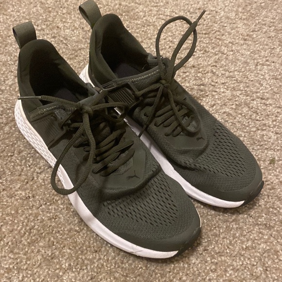 Puma Running Shoes - Picture 1 of 6